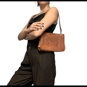 Caramel leather vintage purse